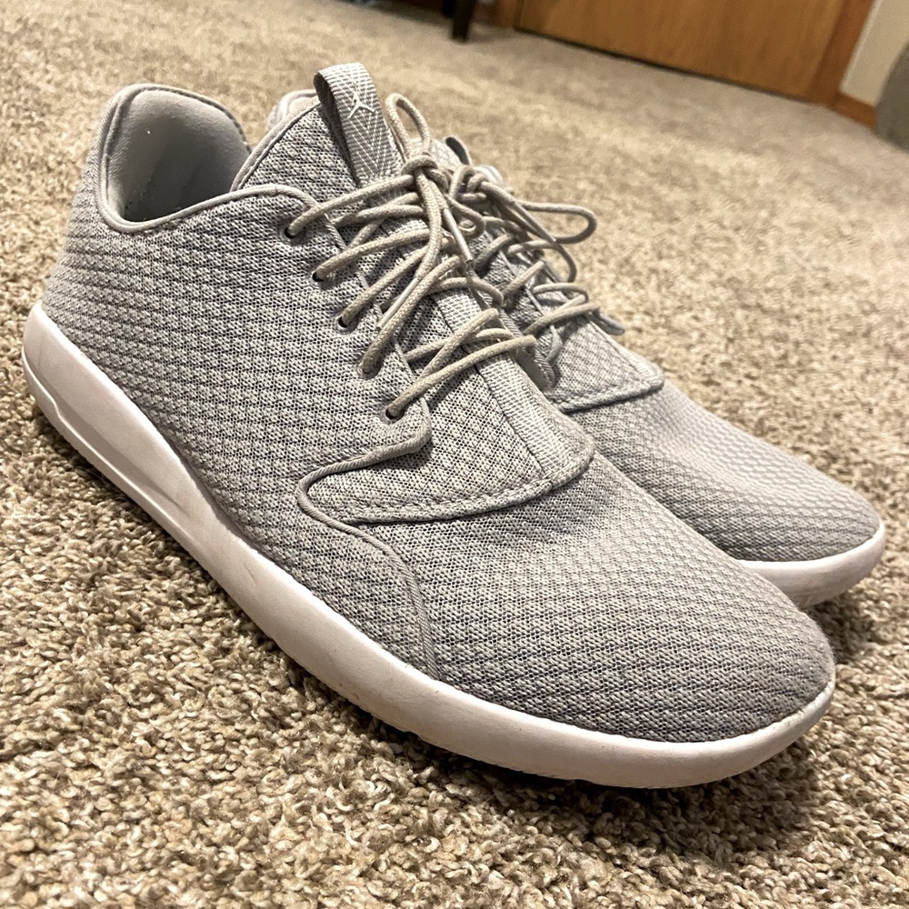 Jordan Eclipse “Wolf Grey” size 11.5